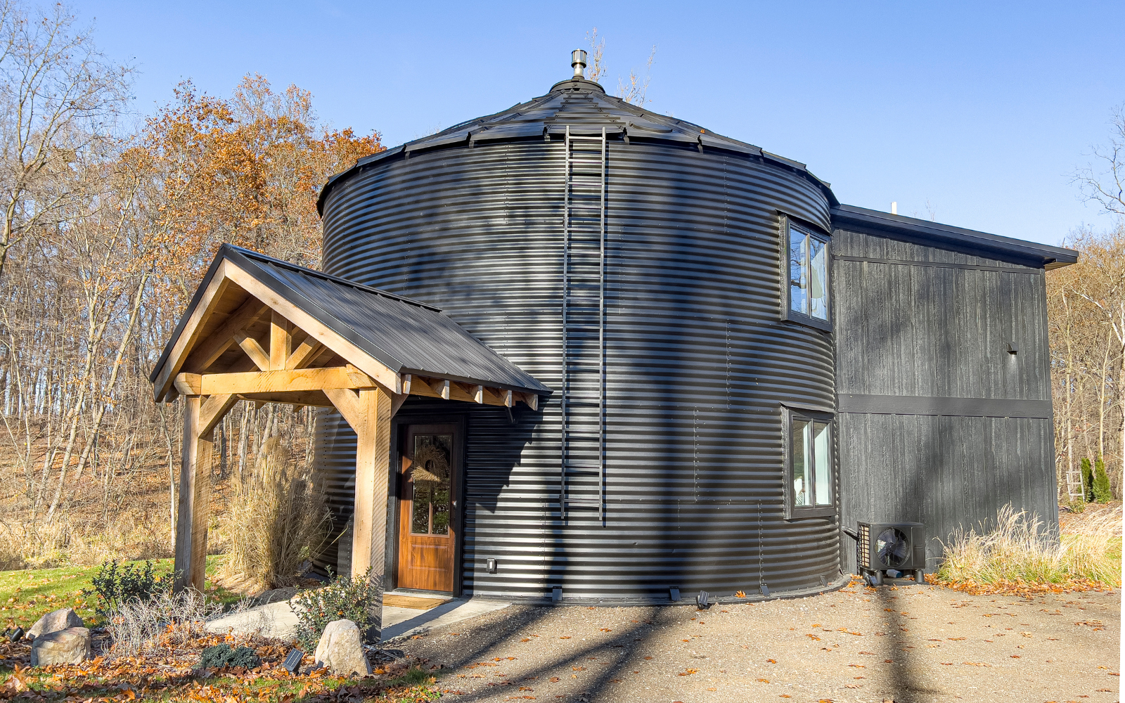 ウーテンシロ Ⅰ / Uten.Silo I ブラック Vandalia Grain Bin Sleeps Two - MEC - Midwest Energy & Communications